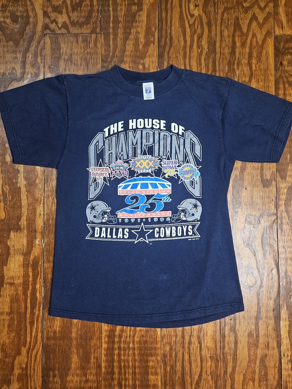 Vintage 1995 Medium Logo 7 Dallas Cowboys 'The House of Champions' Graphic Tee